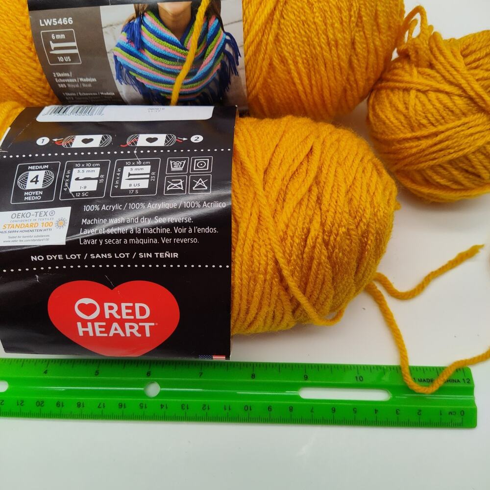 1.75 Skiens Red Heart Super Saver 364 Yd New Saffron Golden Yellow - Picture 8 of 8